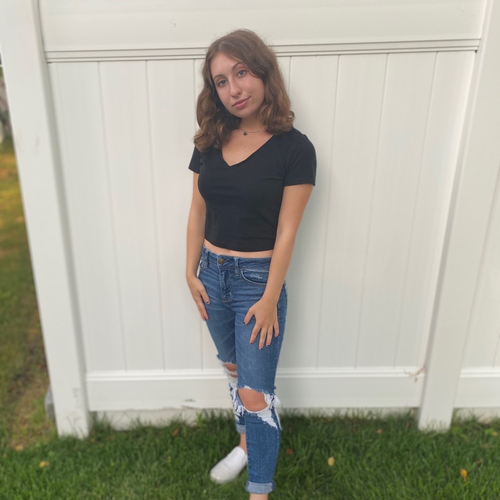 Meet your Posher, Antonia